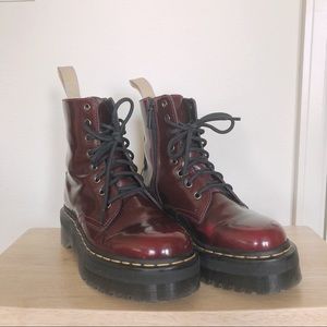 Dr. Martens VEGAN JADON II CHERRY RED